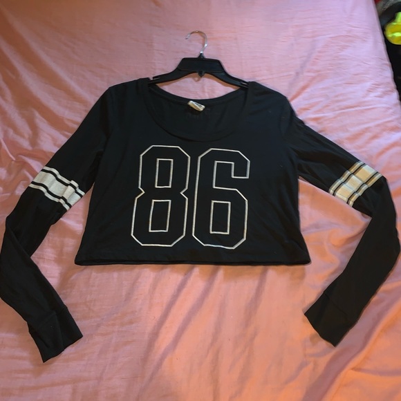 PINK Victoria's Secret Tops - 🌵PINK crop long sleeve